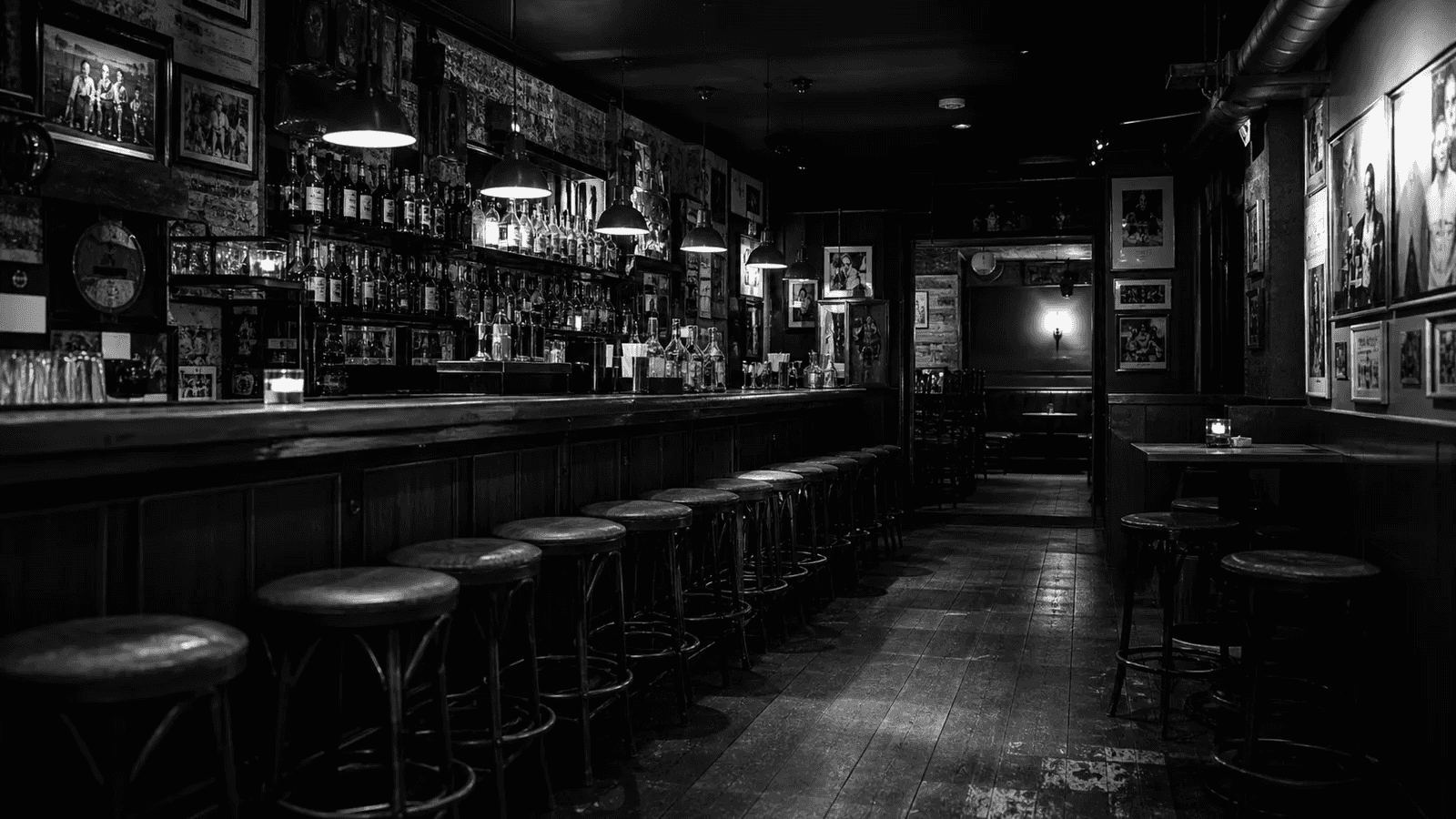 Spot Kafe bar atmosphere